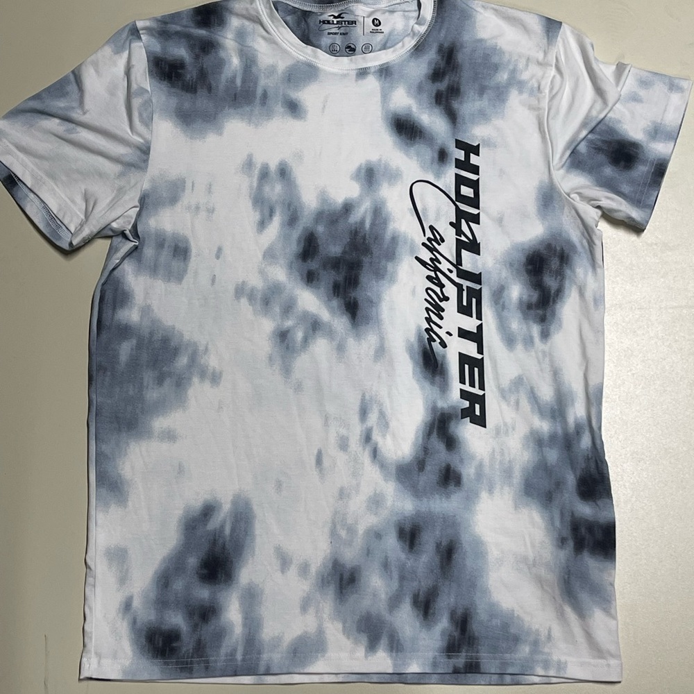 Hollister Men's Black and White Tie-Dye Tee - Picture 1 of 4
